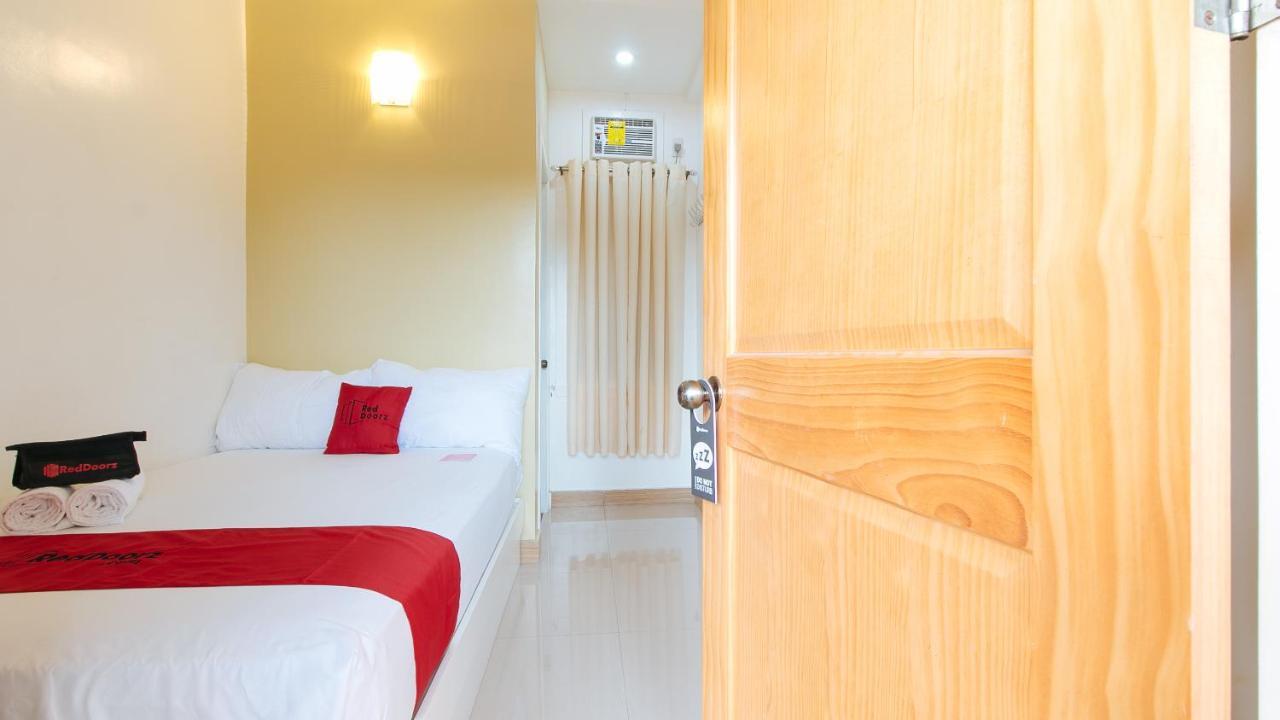 Hotel RedDoorz near Lapasan Plaza Cagayán de Oro Exterior foto