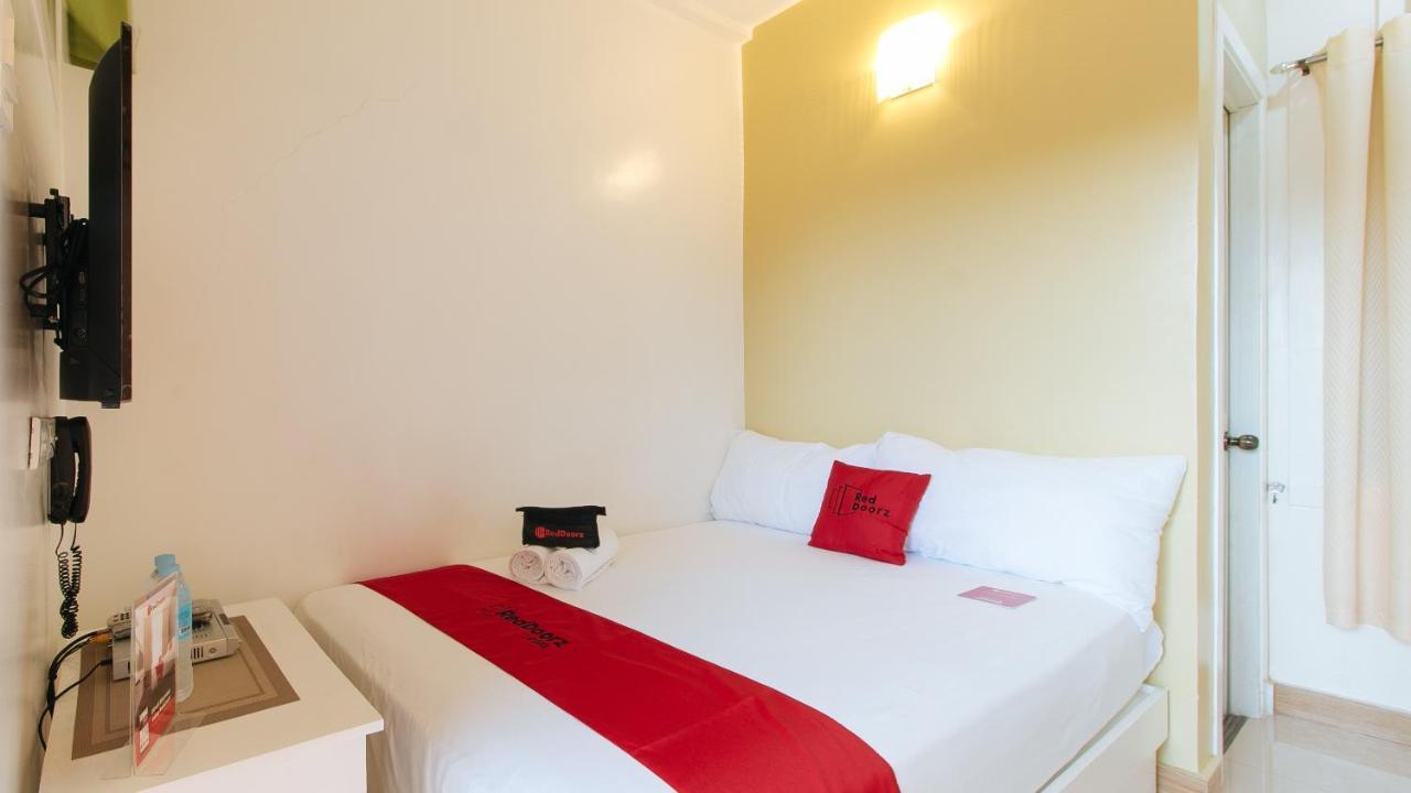 Hotel RedDoorz near Lapasan Plaza Cagayán de Oro Exterior foto